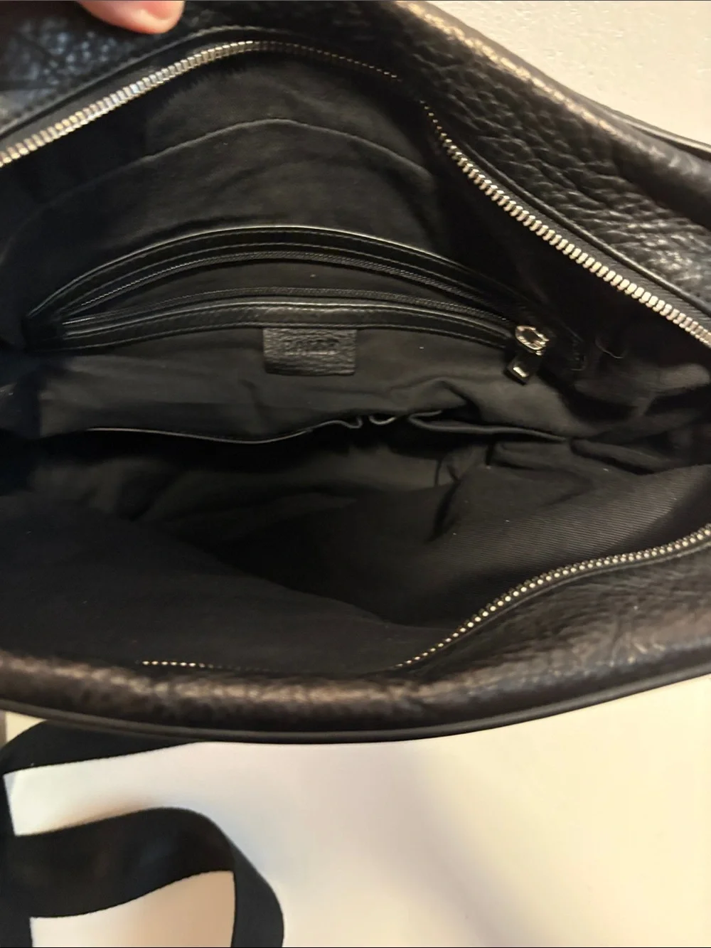 BALLY black pebble leather messenger bag with dust cover